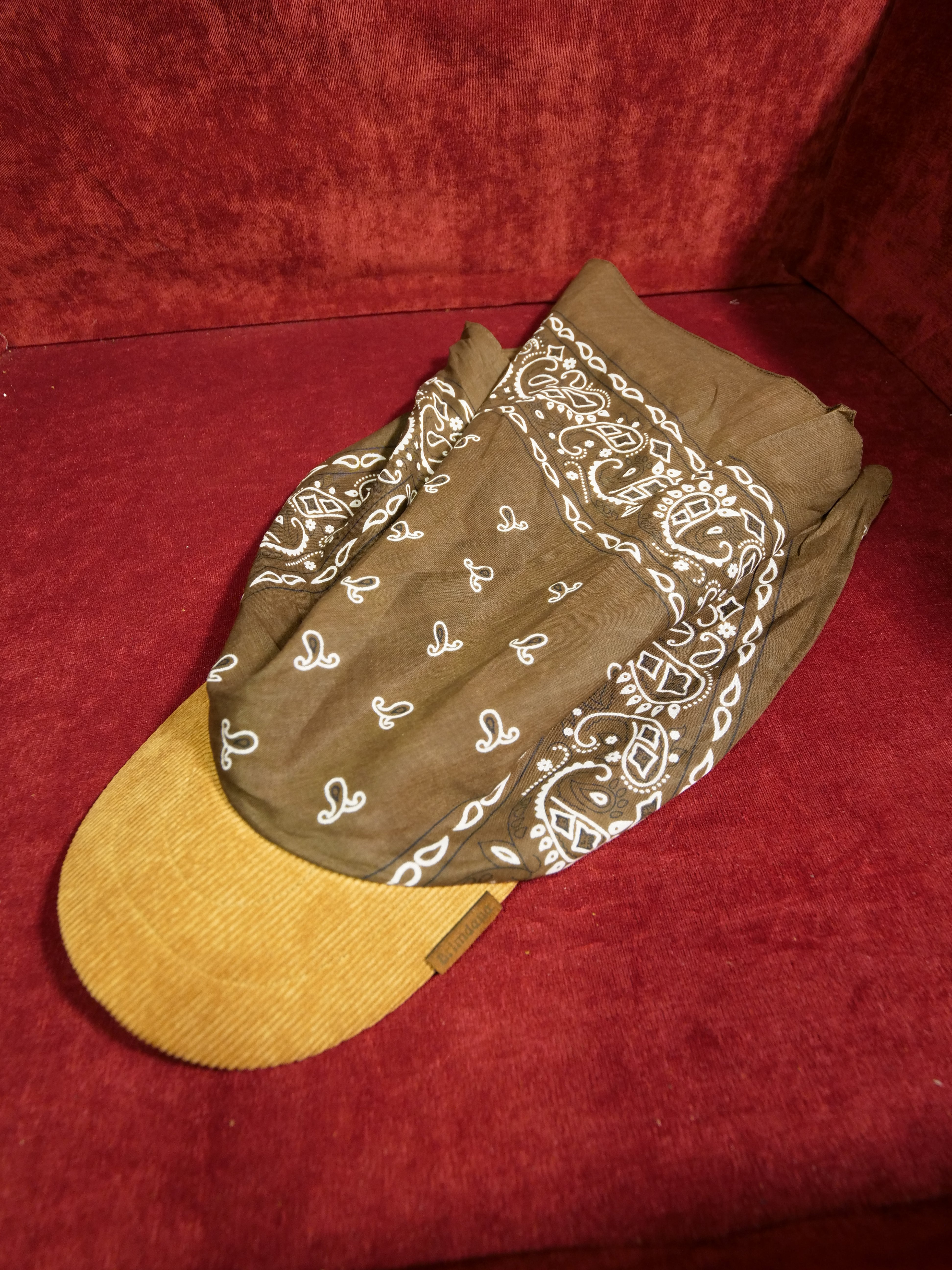 Corduroy Brimdana